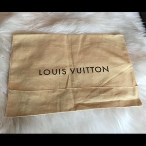🎀Authentic Louis Vuitton Duster
